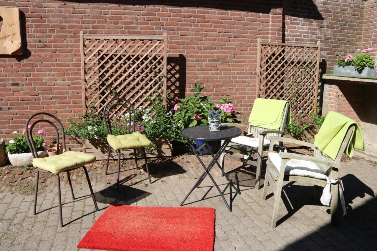 Pension Nordwind Hedwigenkoog Exterior photo